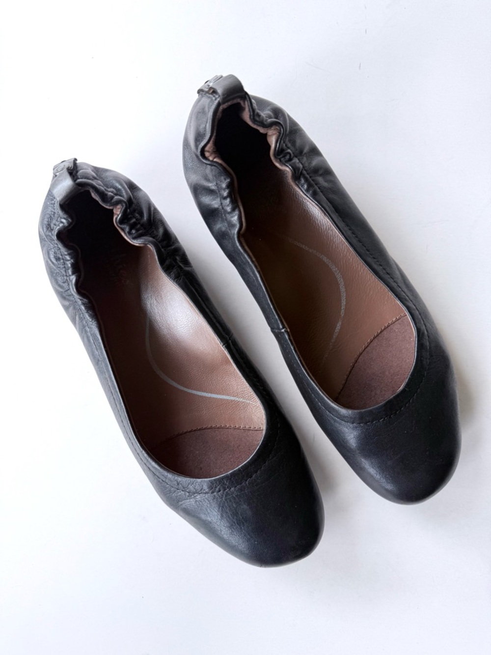 Earthies Tolo Ballet Flat in Black Leather Size 8